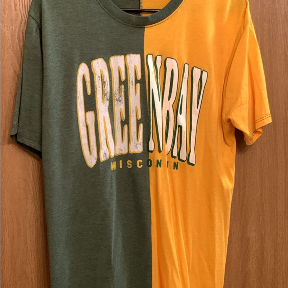 Green Bay Graphic T-Shirt - Green and Yellow